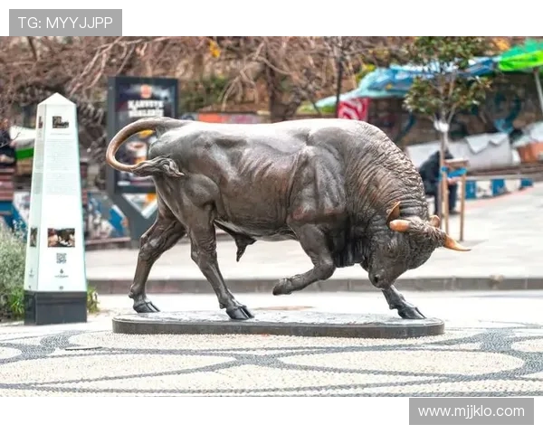 都灵之魂与公牛军团的传奇凝聚：探索这座城市的精神与不屈风采