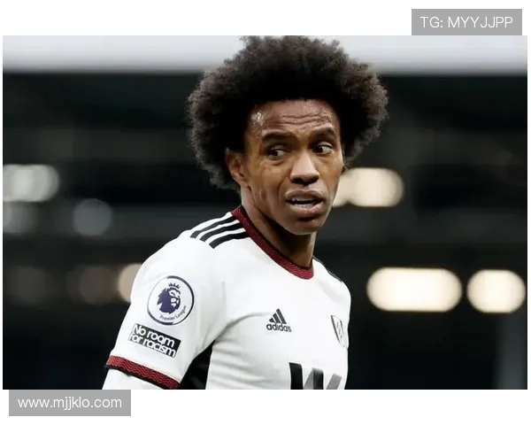 英超球衣左肩黑色布条代表的纪念或事件解读