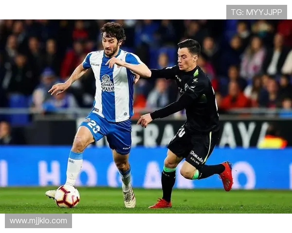 西班牙人对阵韦斯卡比赛回放全景解析与精彩瞬间重温战术亮点深度解读